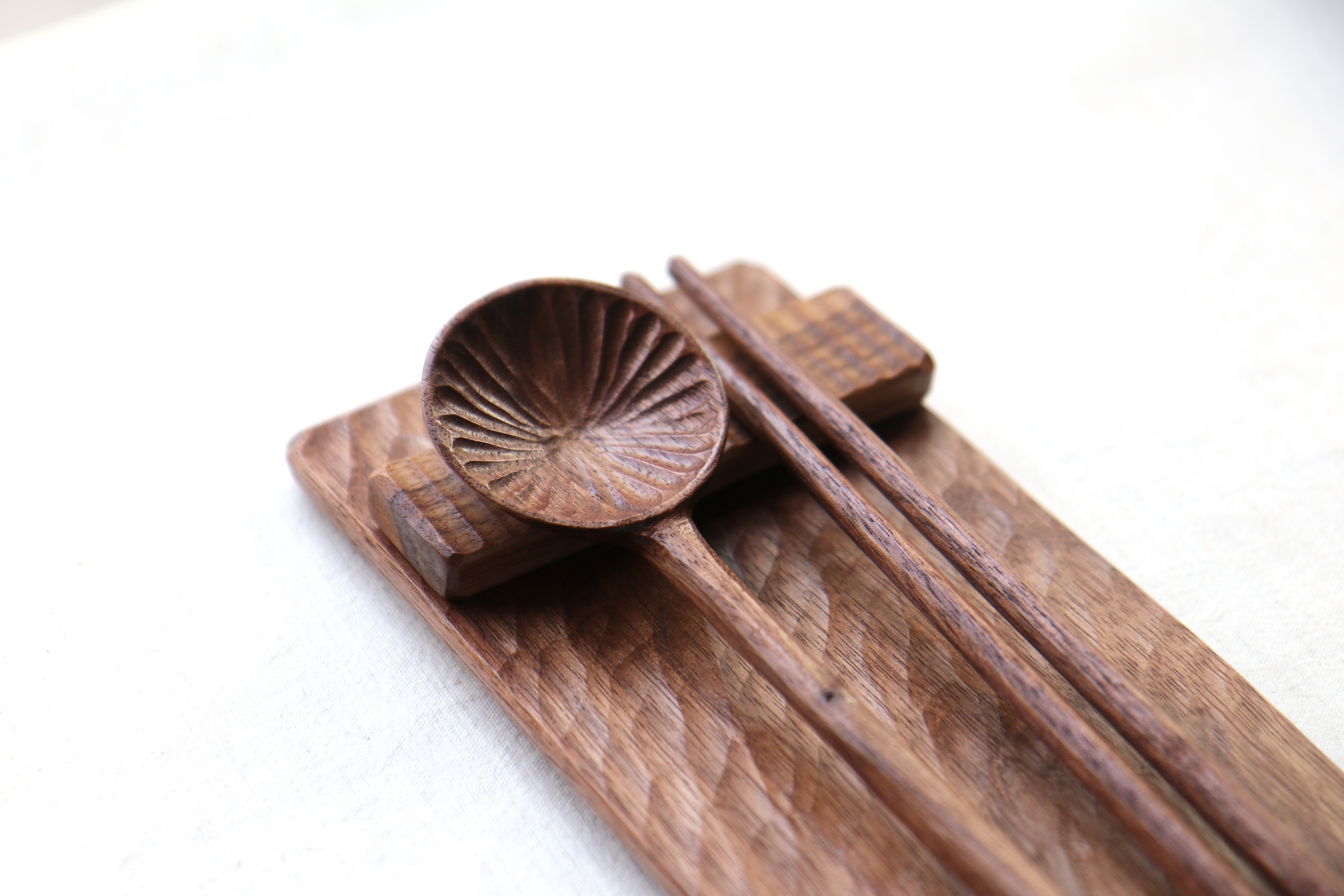 Chrysanthemum Pattern Cutlery Set