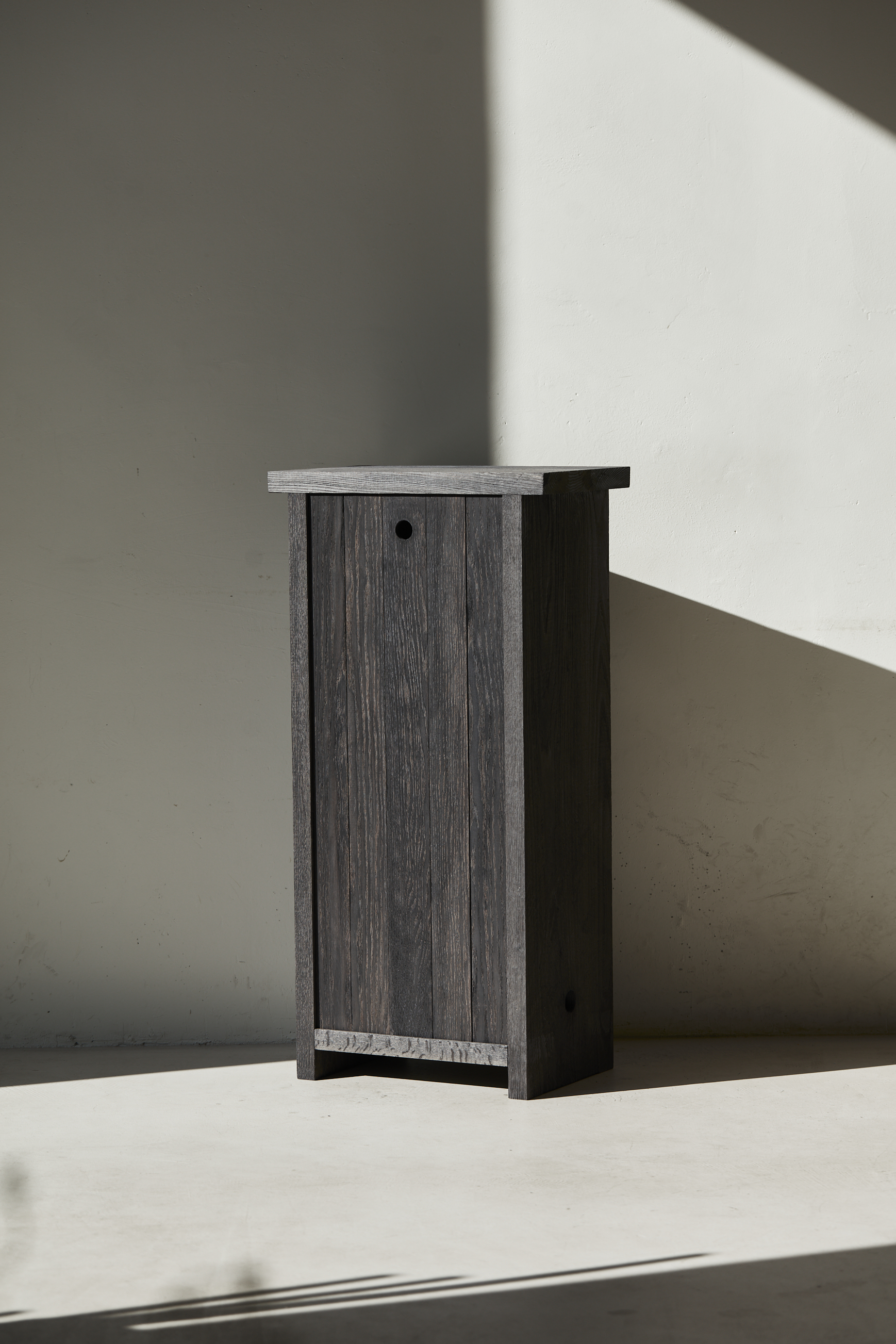 circulation console (wide)