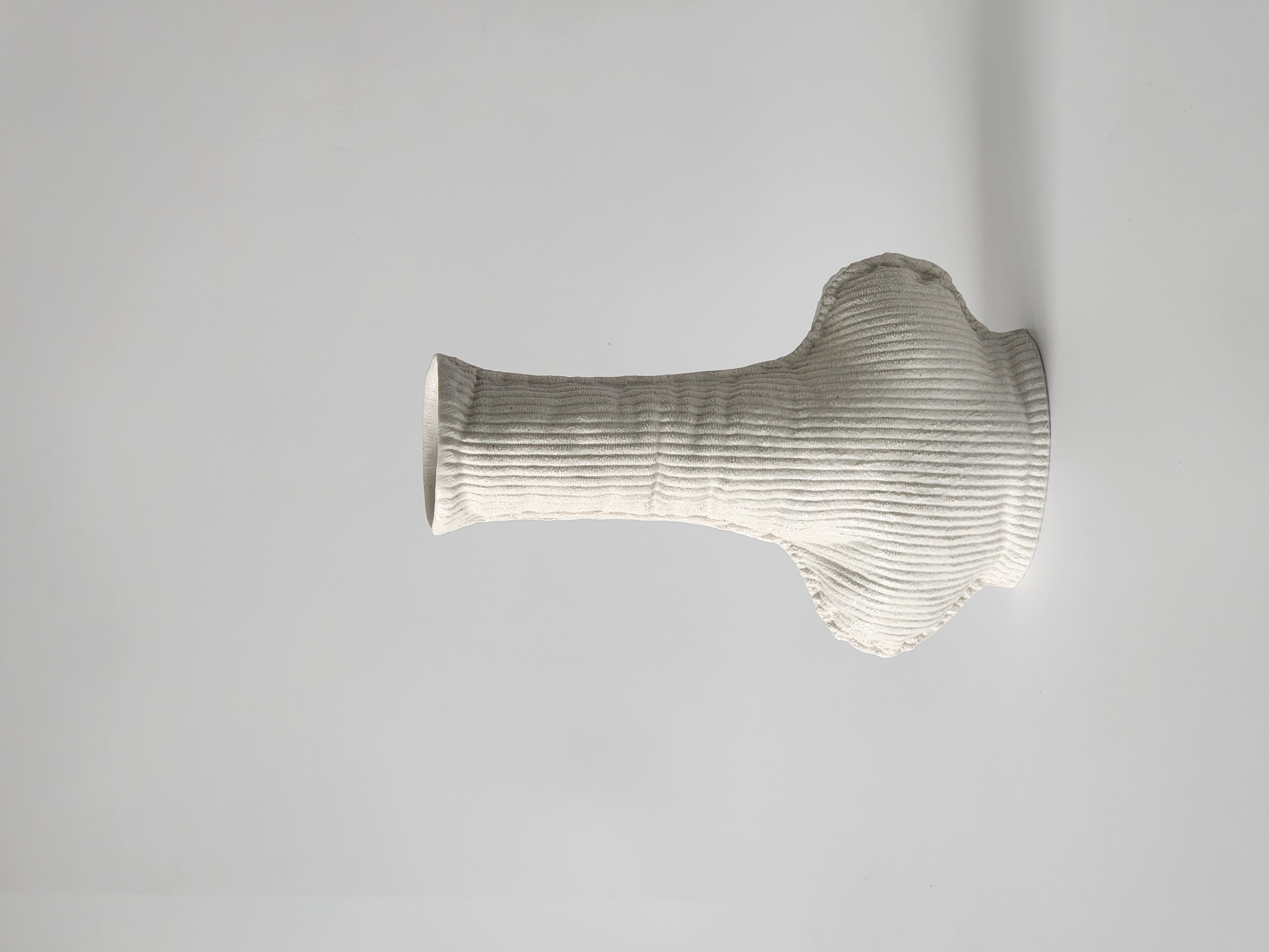 Corduroy long-necked vase - Image 2