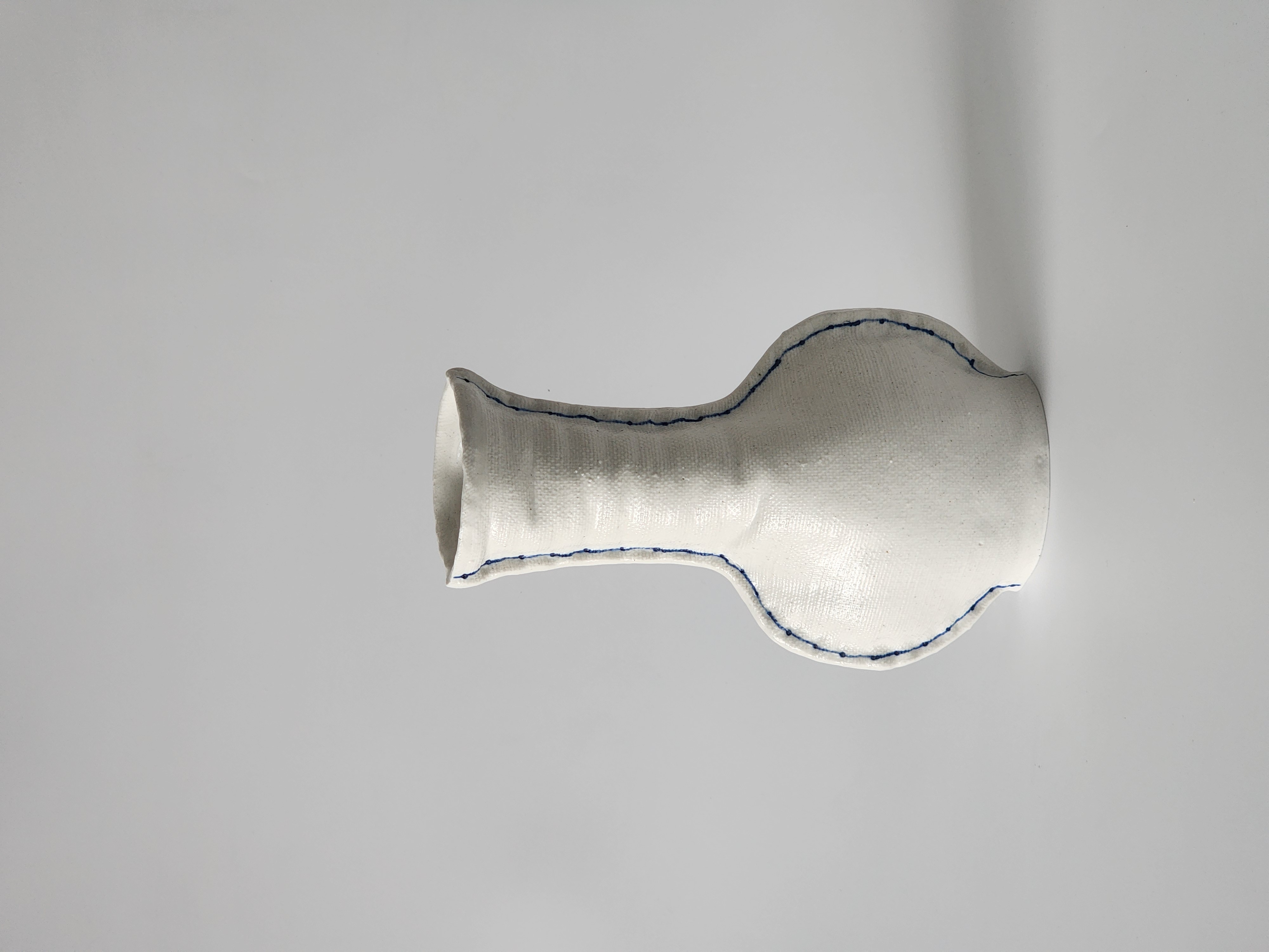 Long-necked jar - Image 1