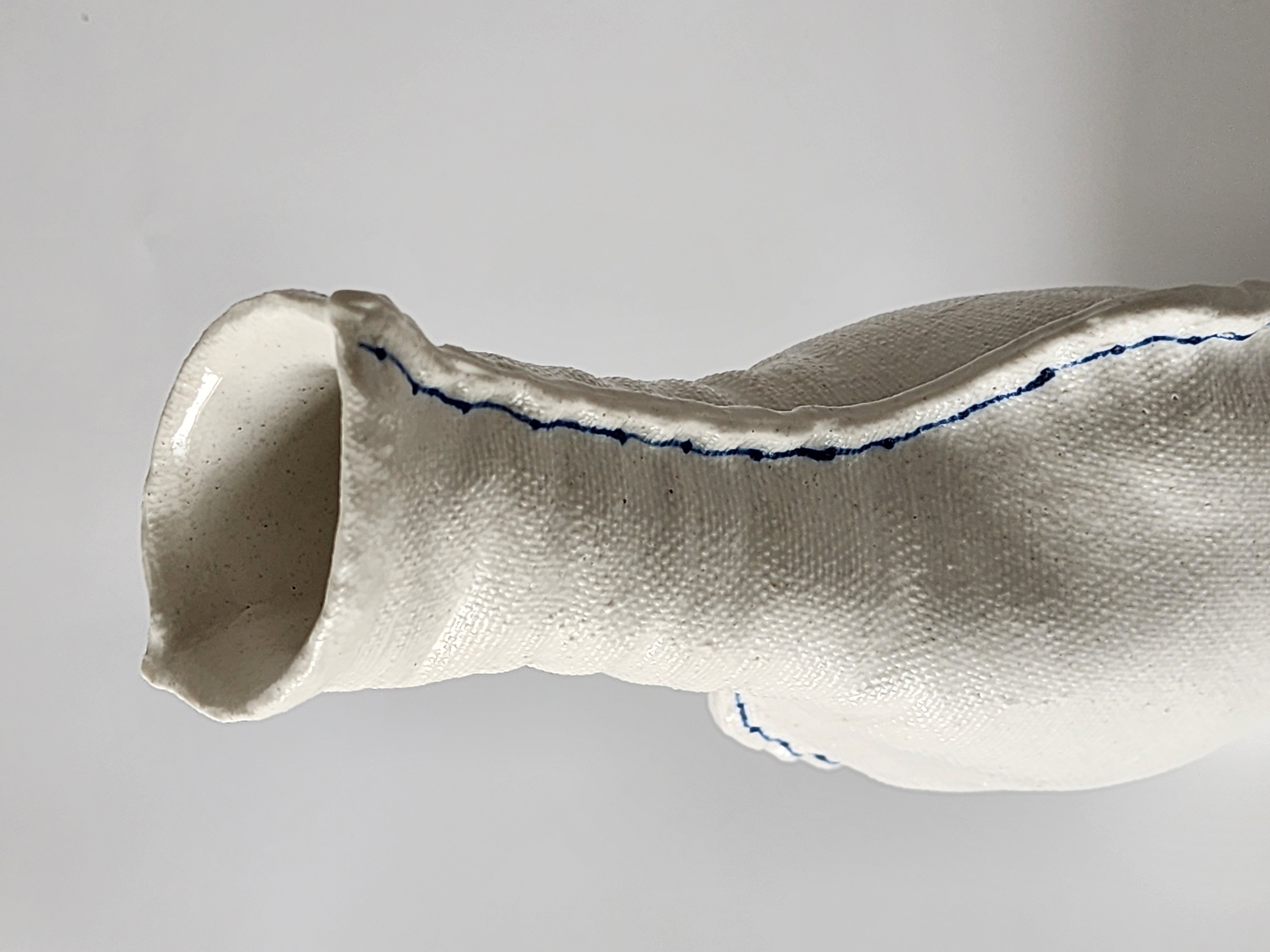 Long-necked jar - Image 4