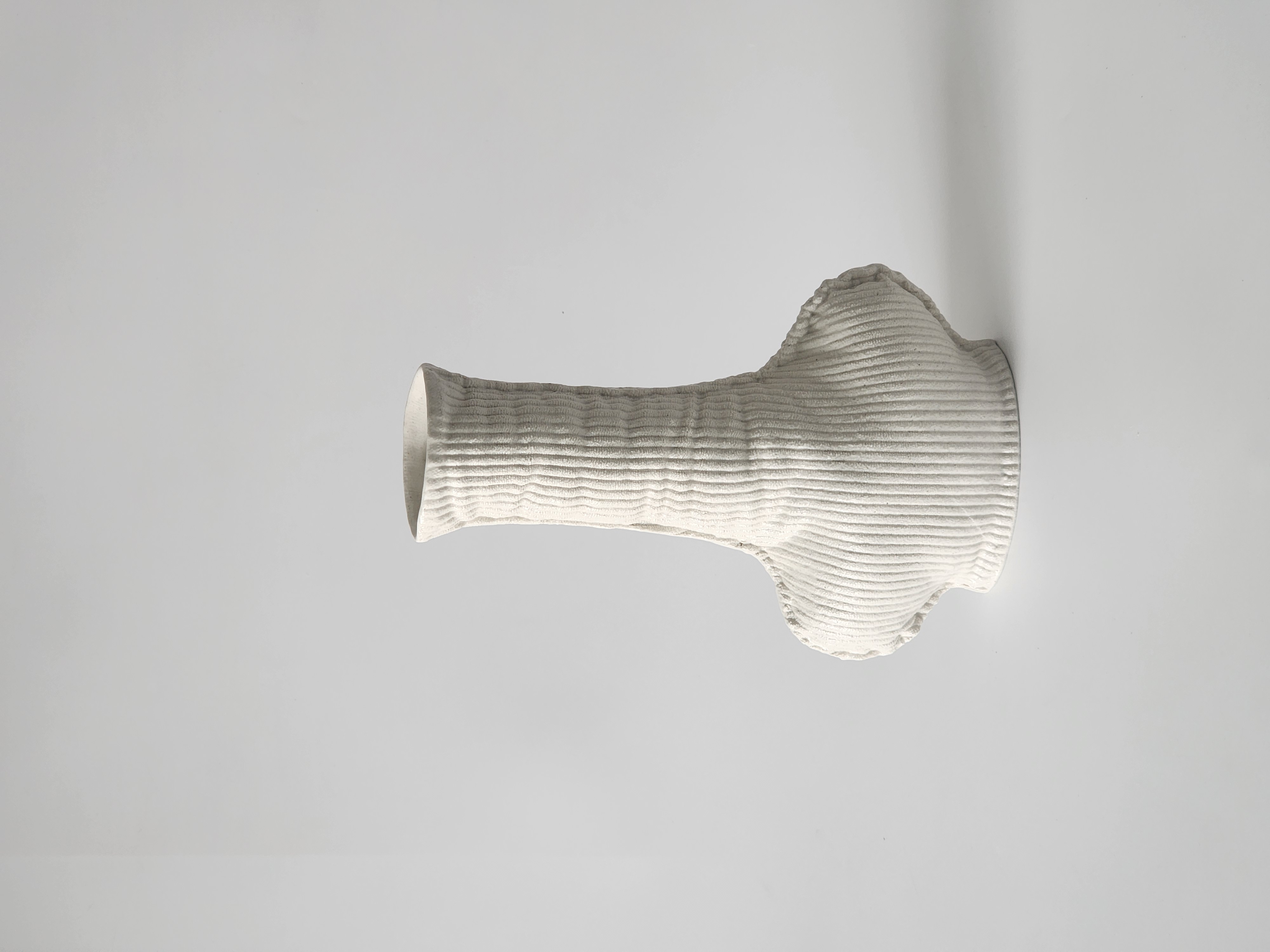 Corduroy long-necked vase - Image 1