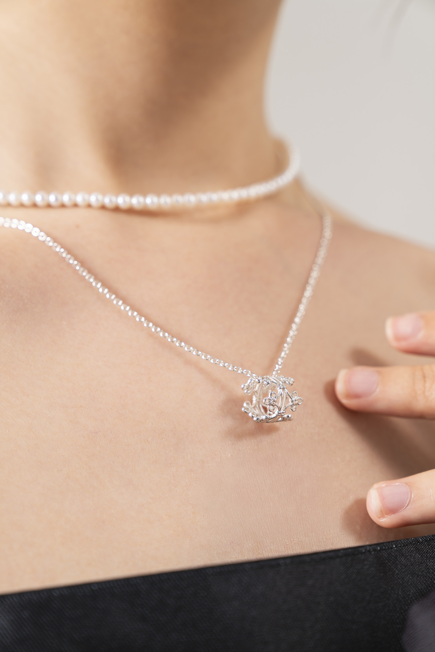 Woven Bloom Necklace - Image 2