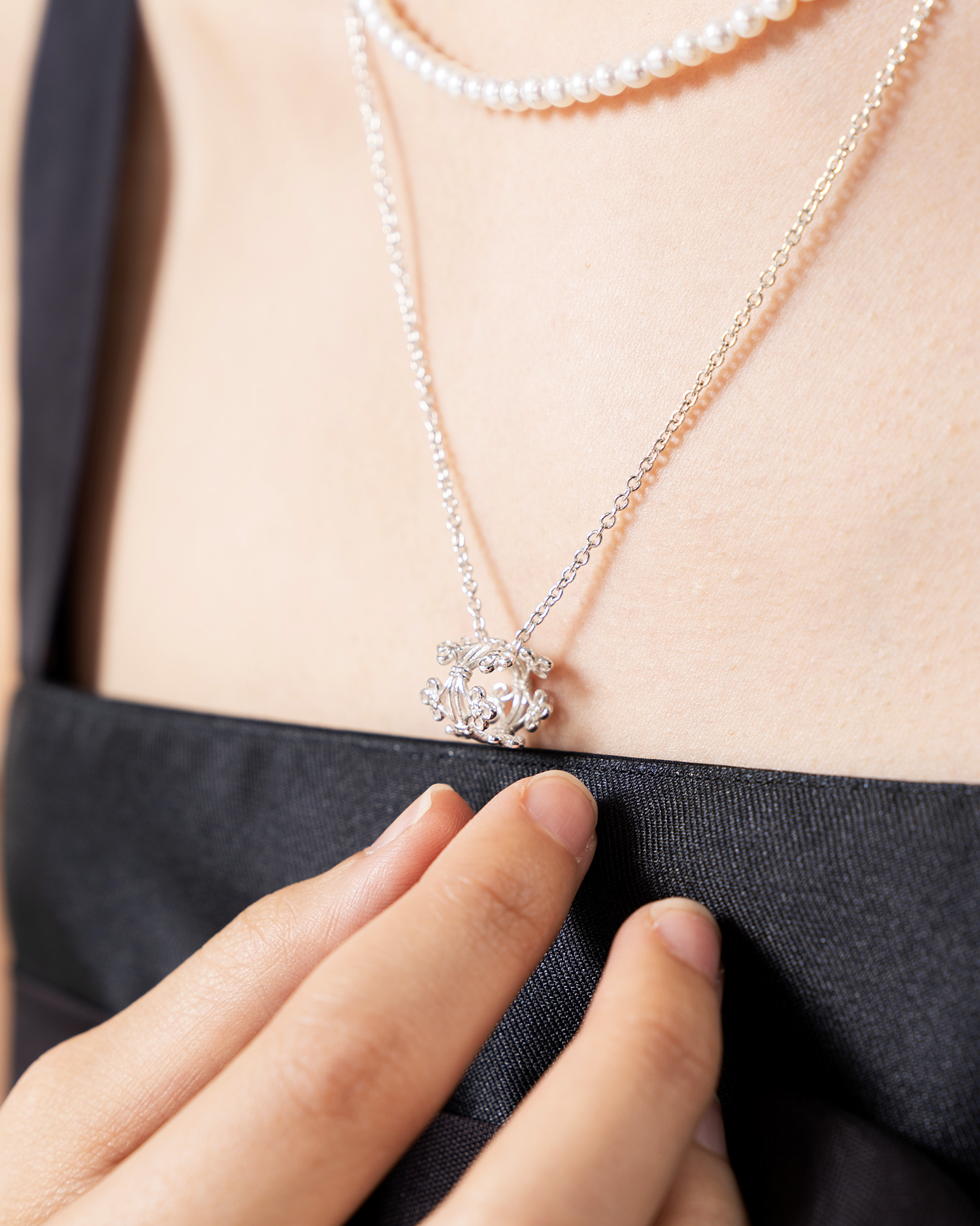 Woven Bloom Necklace - Image 1