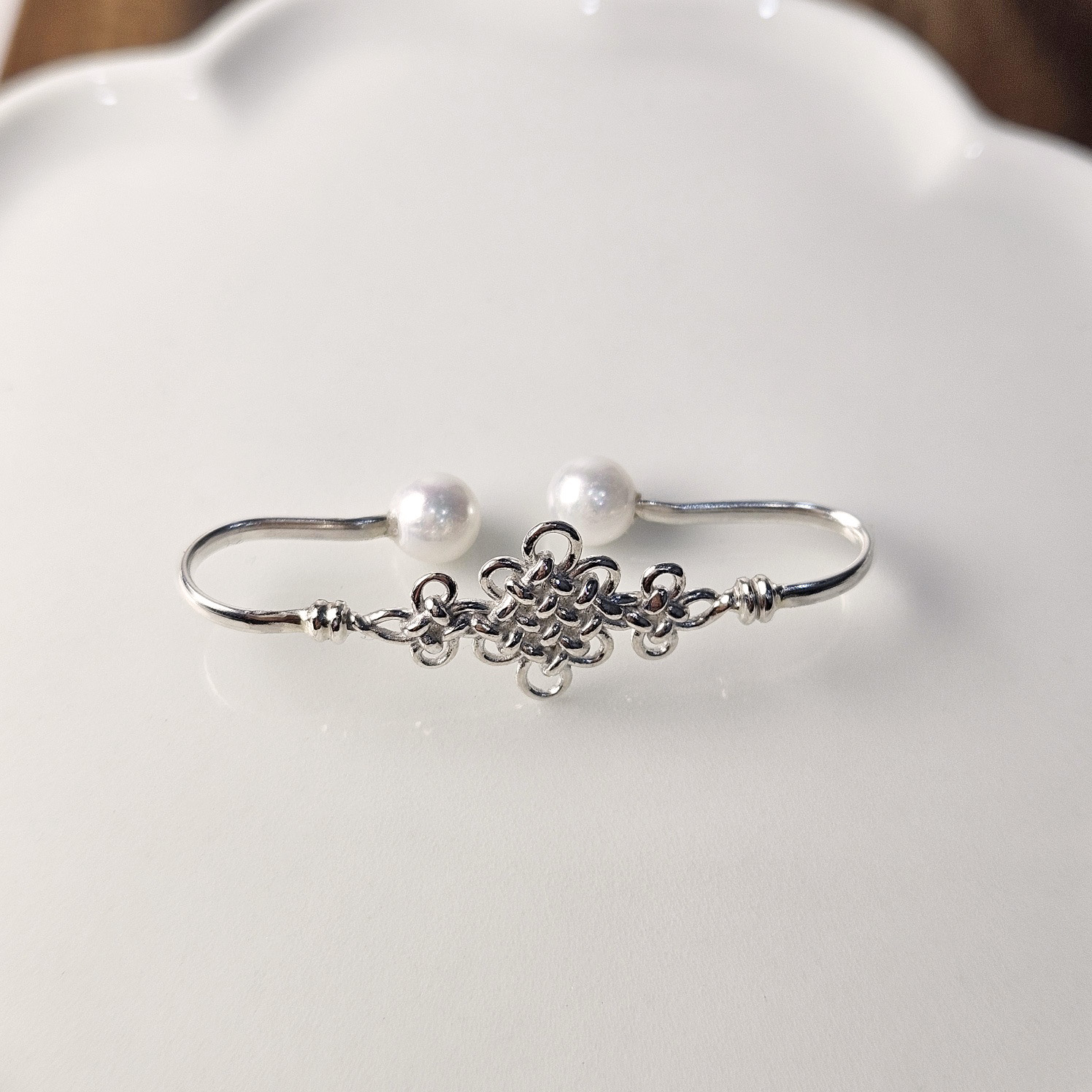 Byeongari (Chick) Knot Ear Clip - Image 5