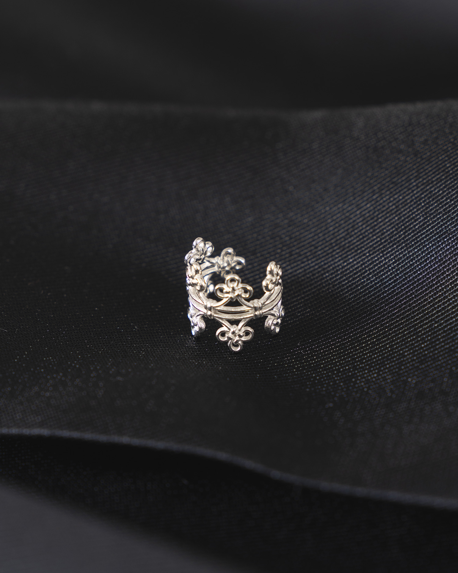 Woven Bloom Ear Cuff - Image 4