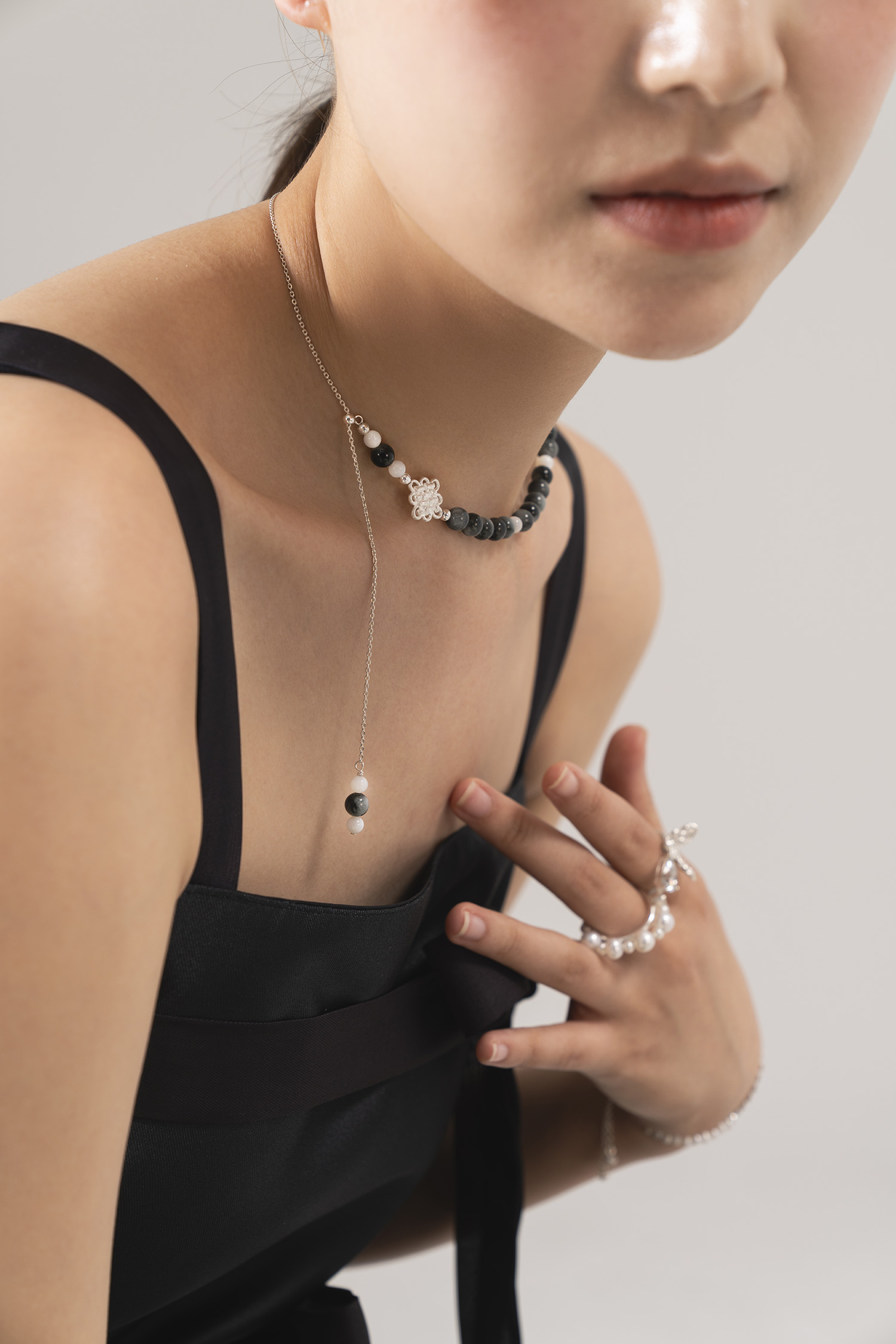 Obsidian Bloom – Necklace - Image 2