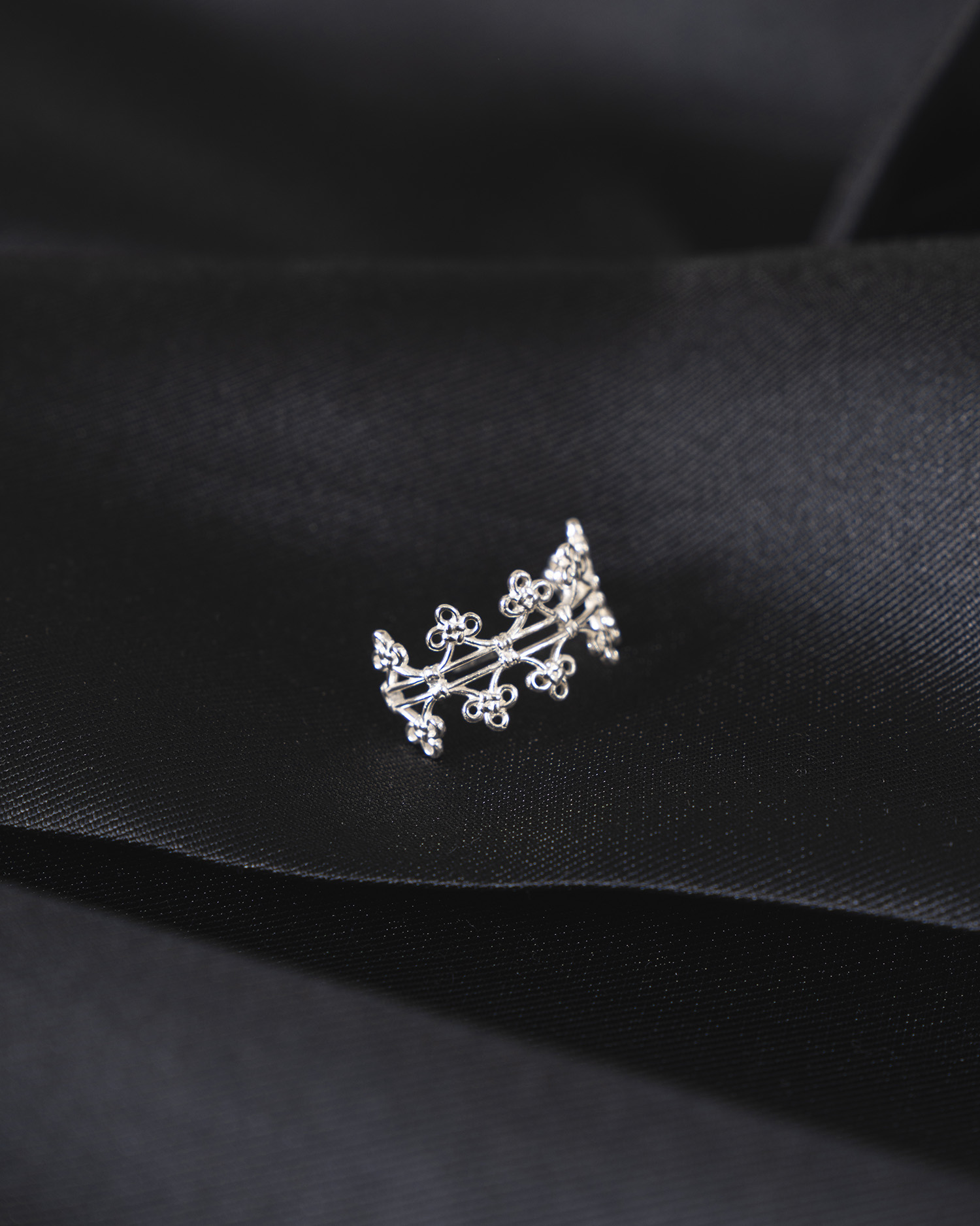 Woven Bloom Ear Cuff Earring - Image 2