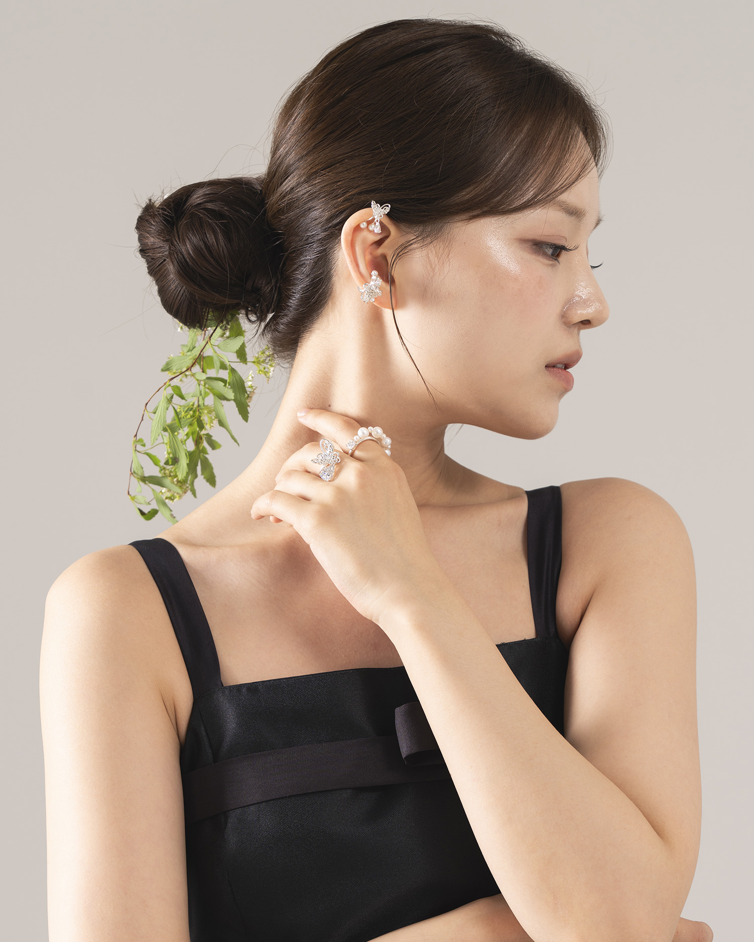 Lunar Spring – Perch Earcuff I - Image 4