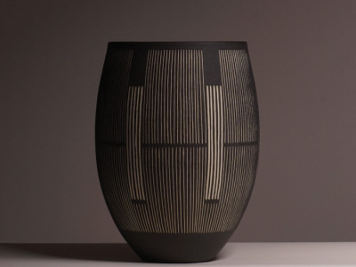 <mok(墨)> vase 01