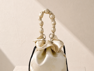 K-Modern Bucket Bag Soft Ivory