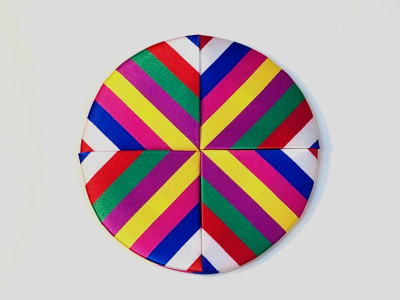 Cross-section of a Star―Bicolor Intersect