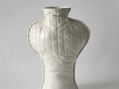 Lightweight padded jar