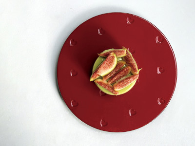 Ottchil Debossed Heart Plate