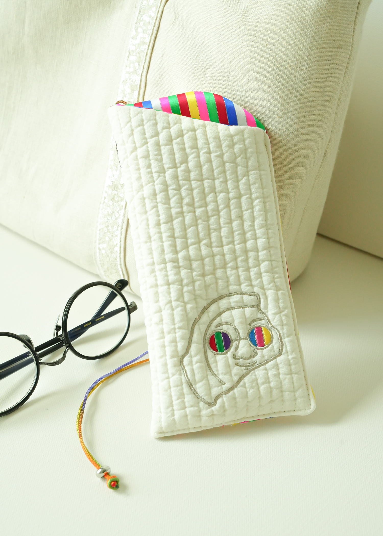 Shilla's Smile Glasses Case - Image 2