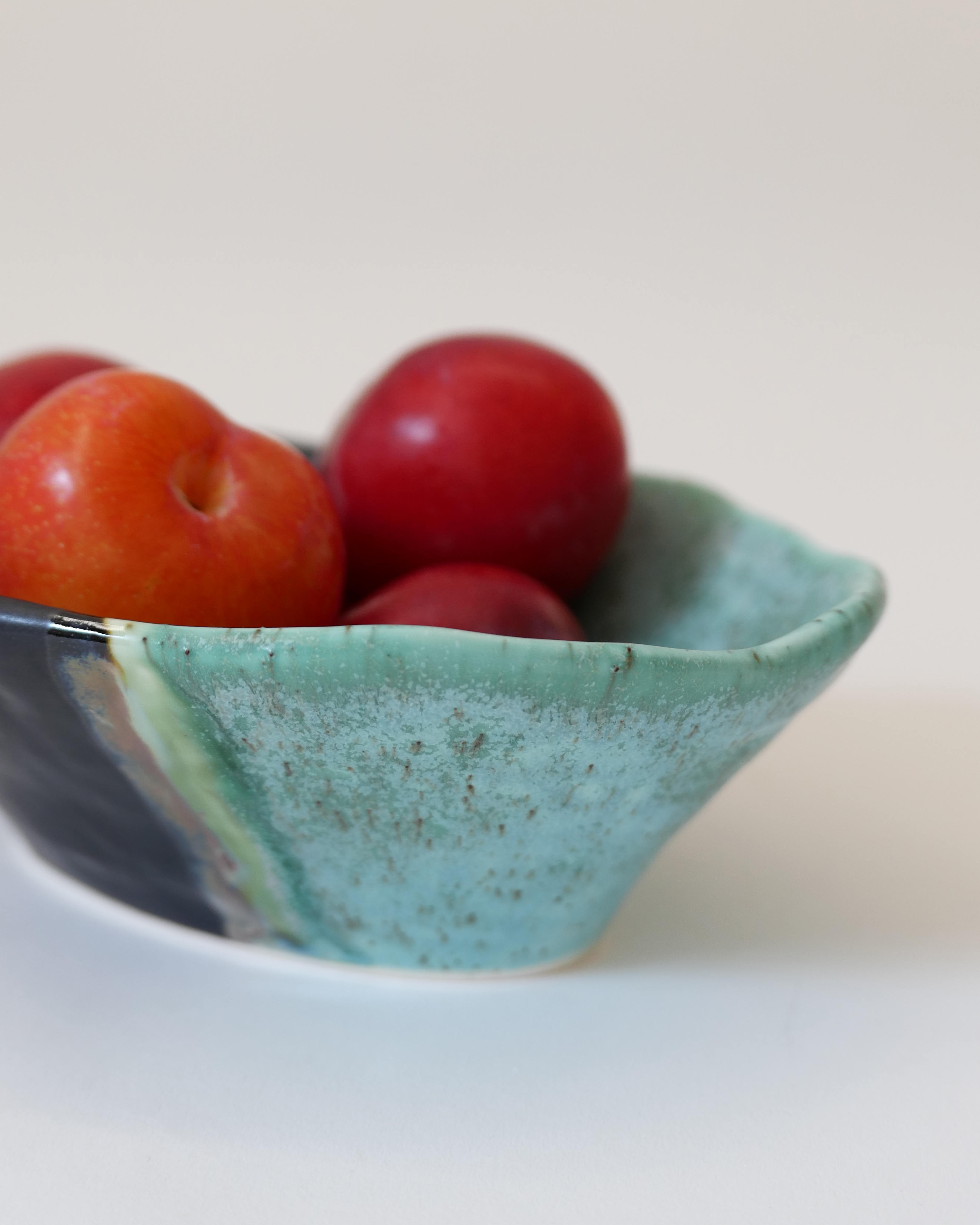 Bowl 01 - Black - Image 3