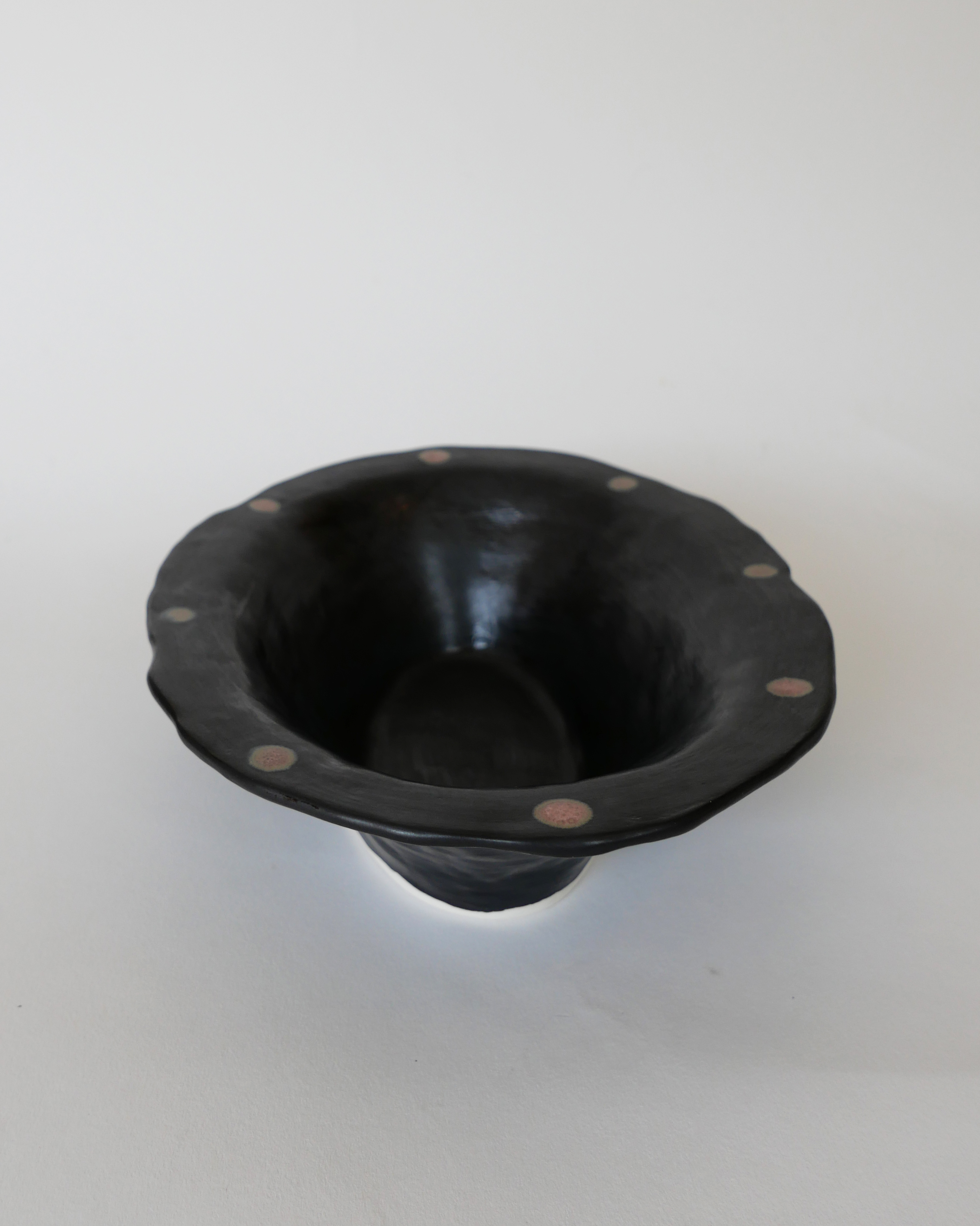 Bowl 02 - Black dot