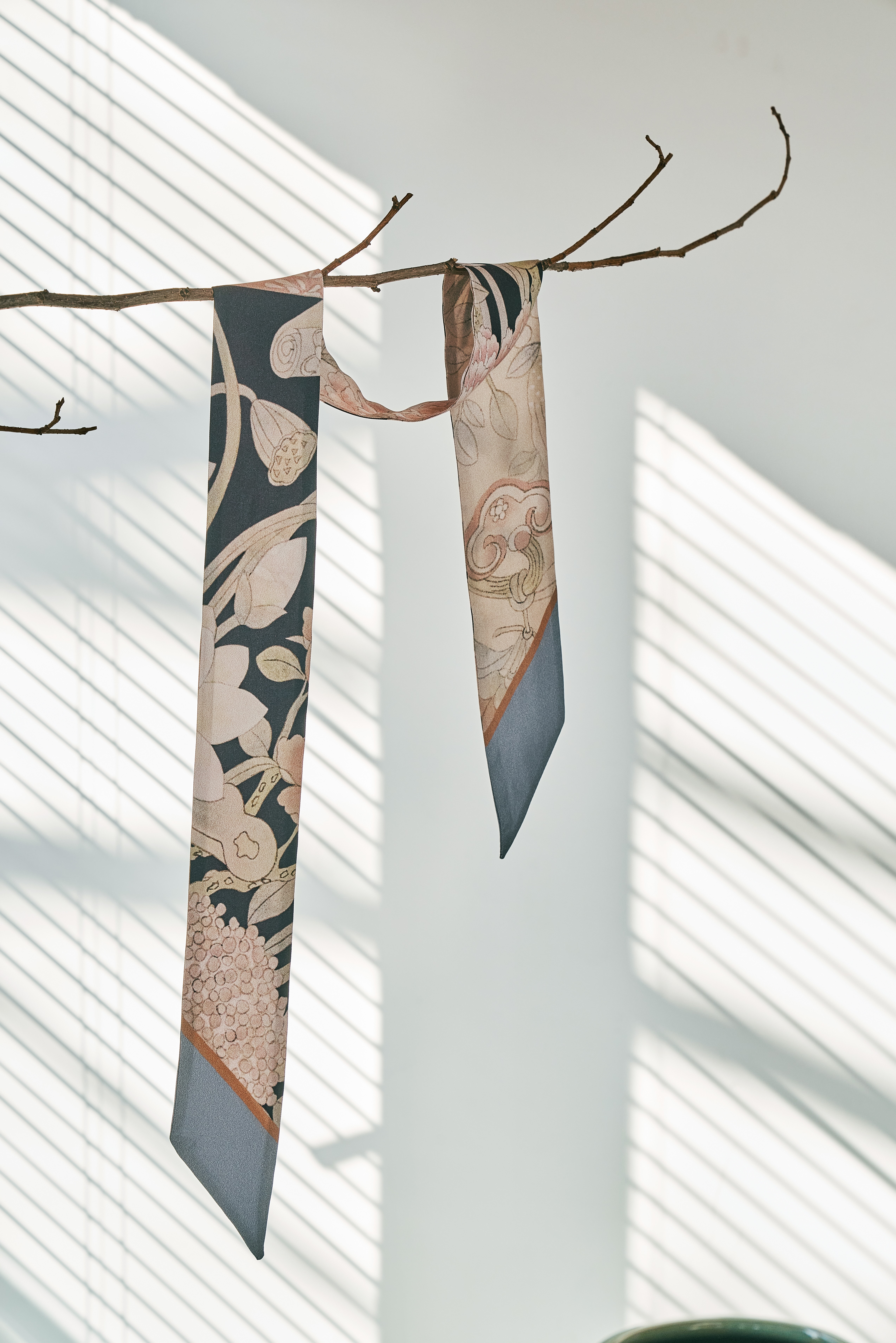 Dabok Premium Silk  Reversible Twilly - Image 2