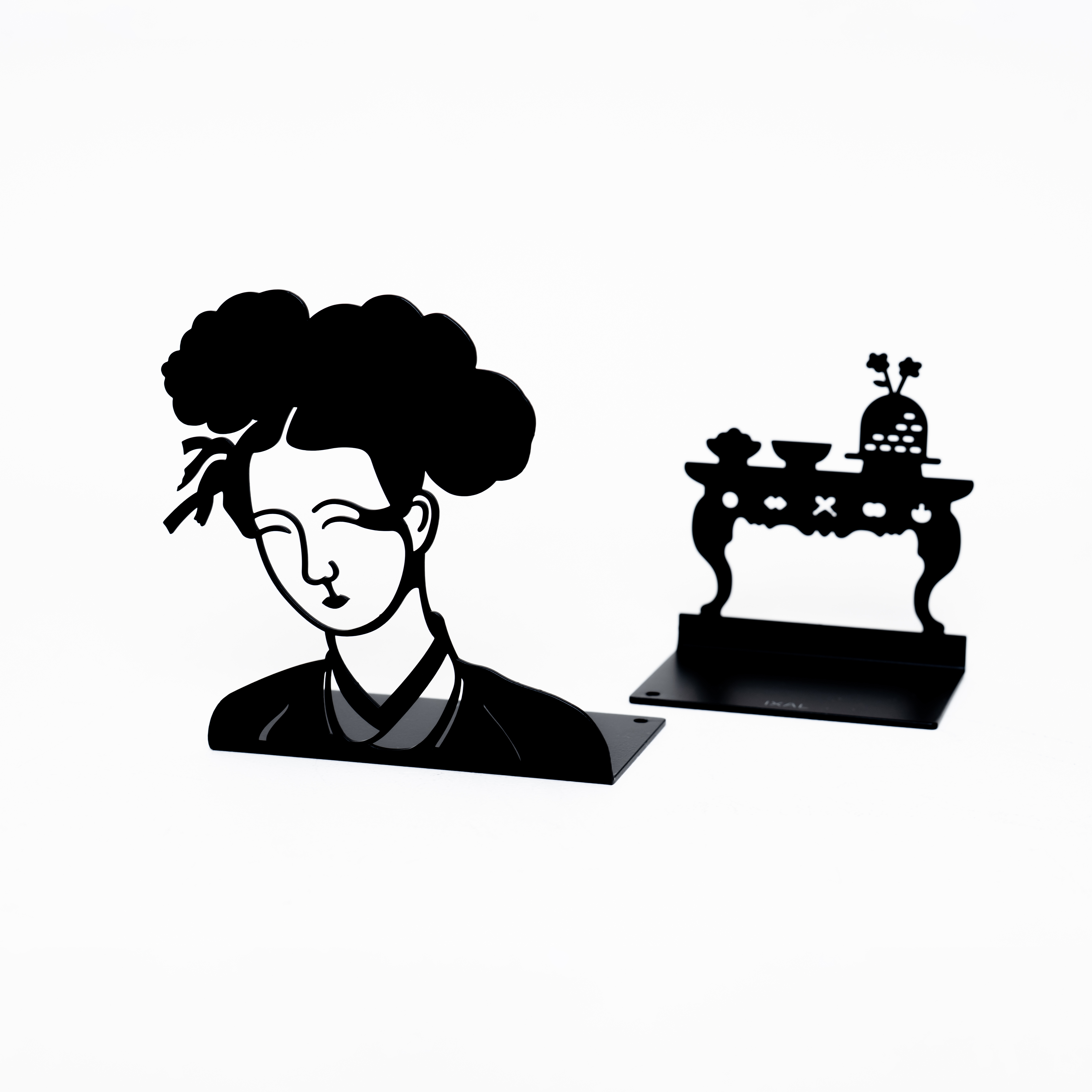 The Table Lady Bookend - Image 4