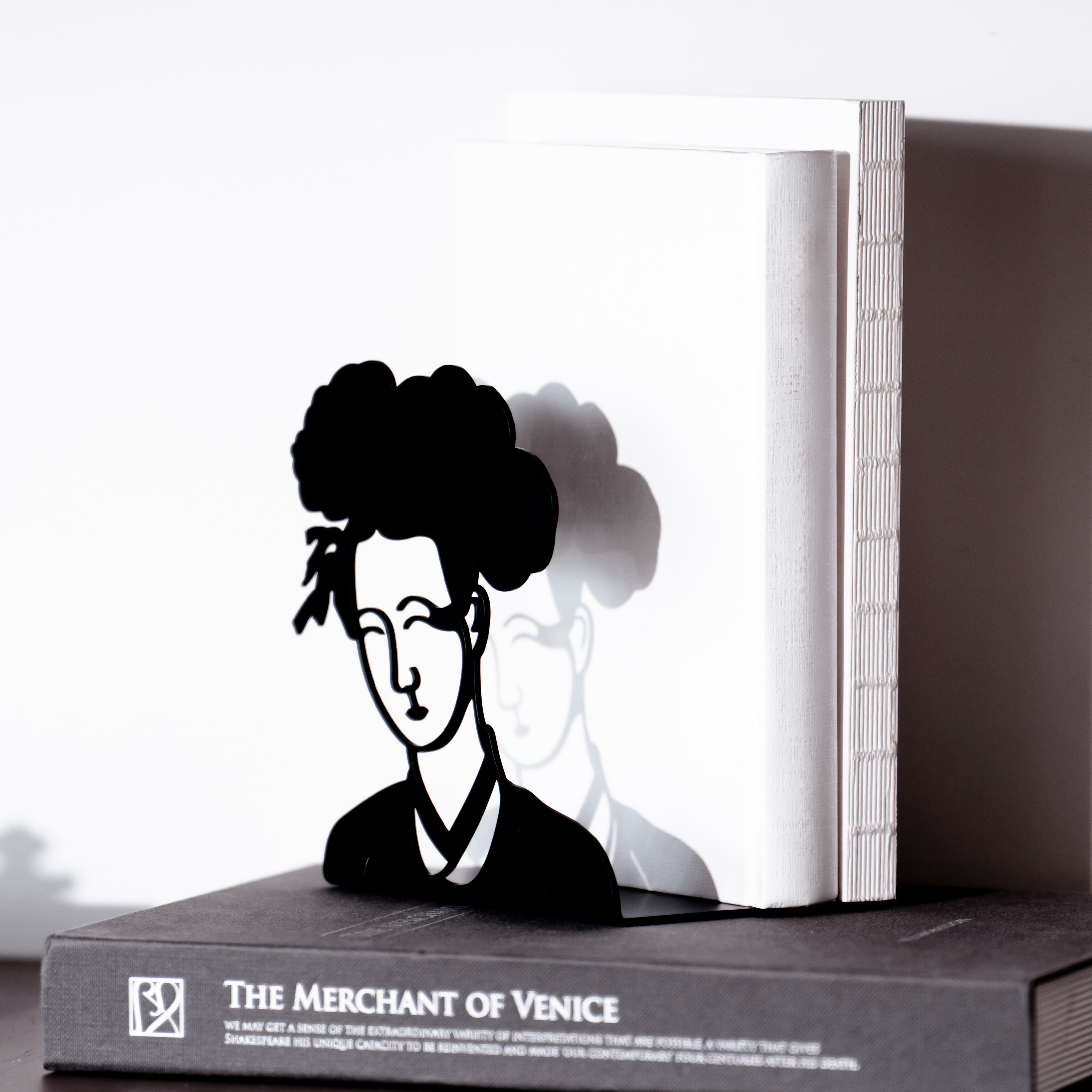 The Table Lady Bookend - Image 3