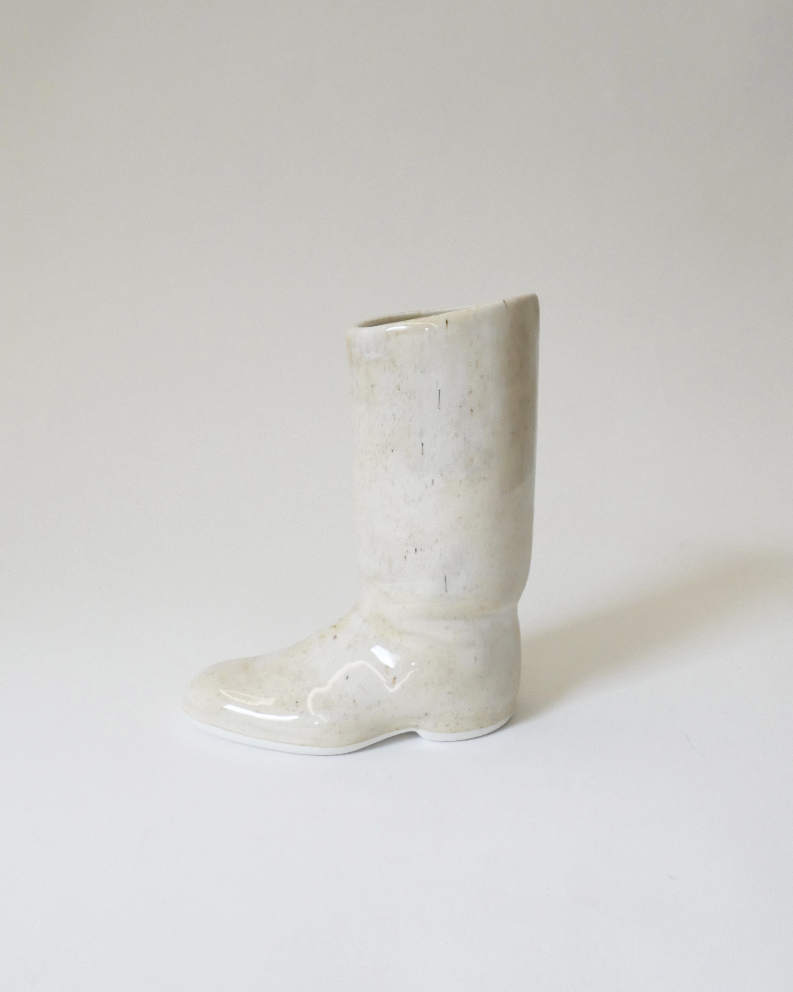 Boots vase-ivory - Image 3