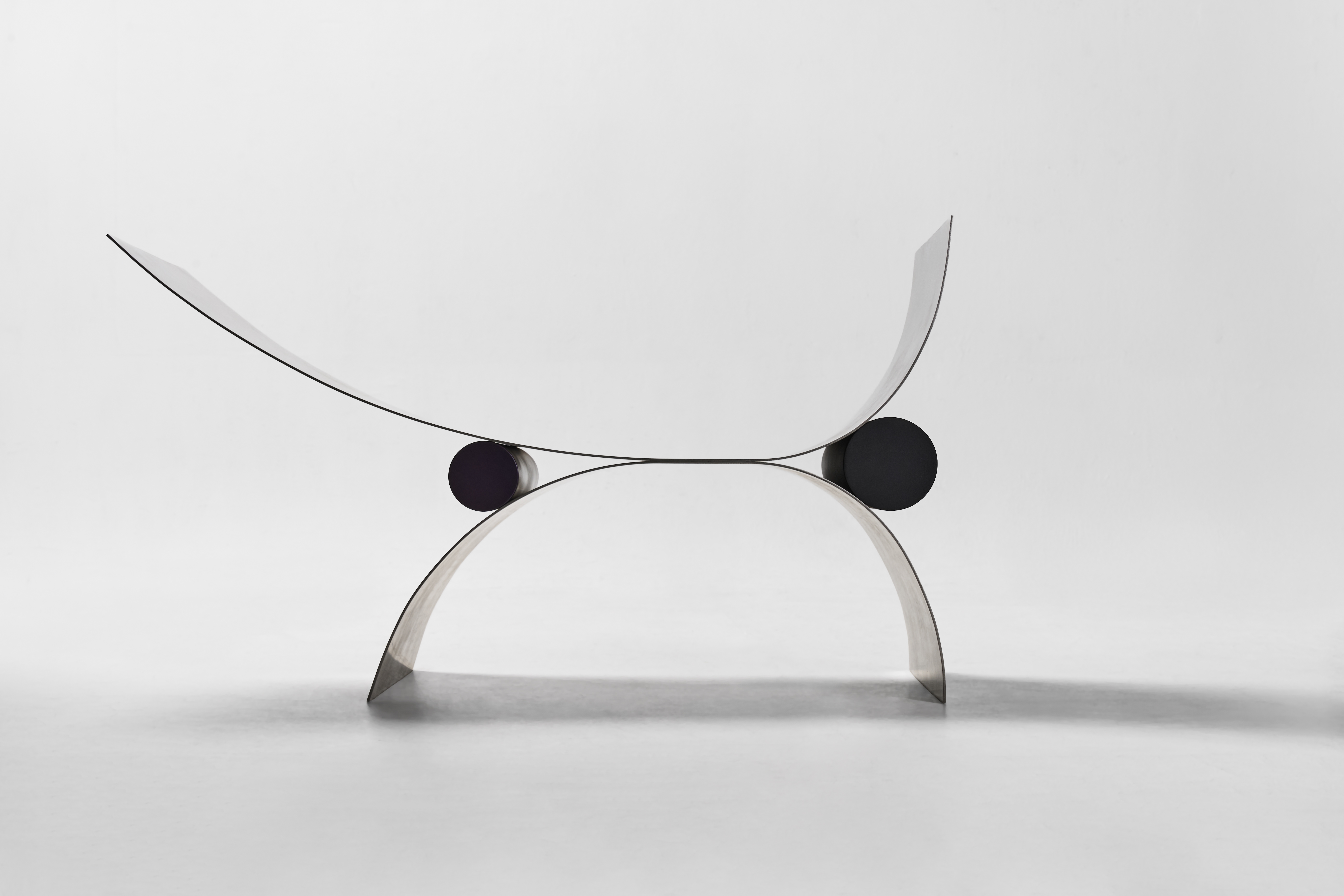 Diverging moment in purple - Image 3