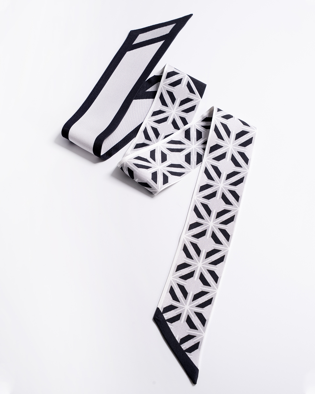 Dancheong Geummun Pattern Twilly Silk Scarf - Image 3