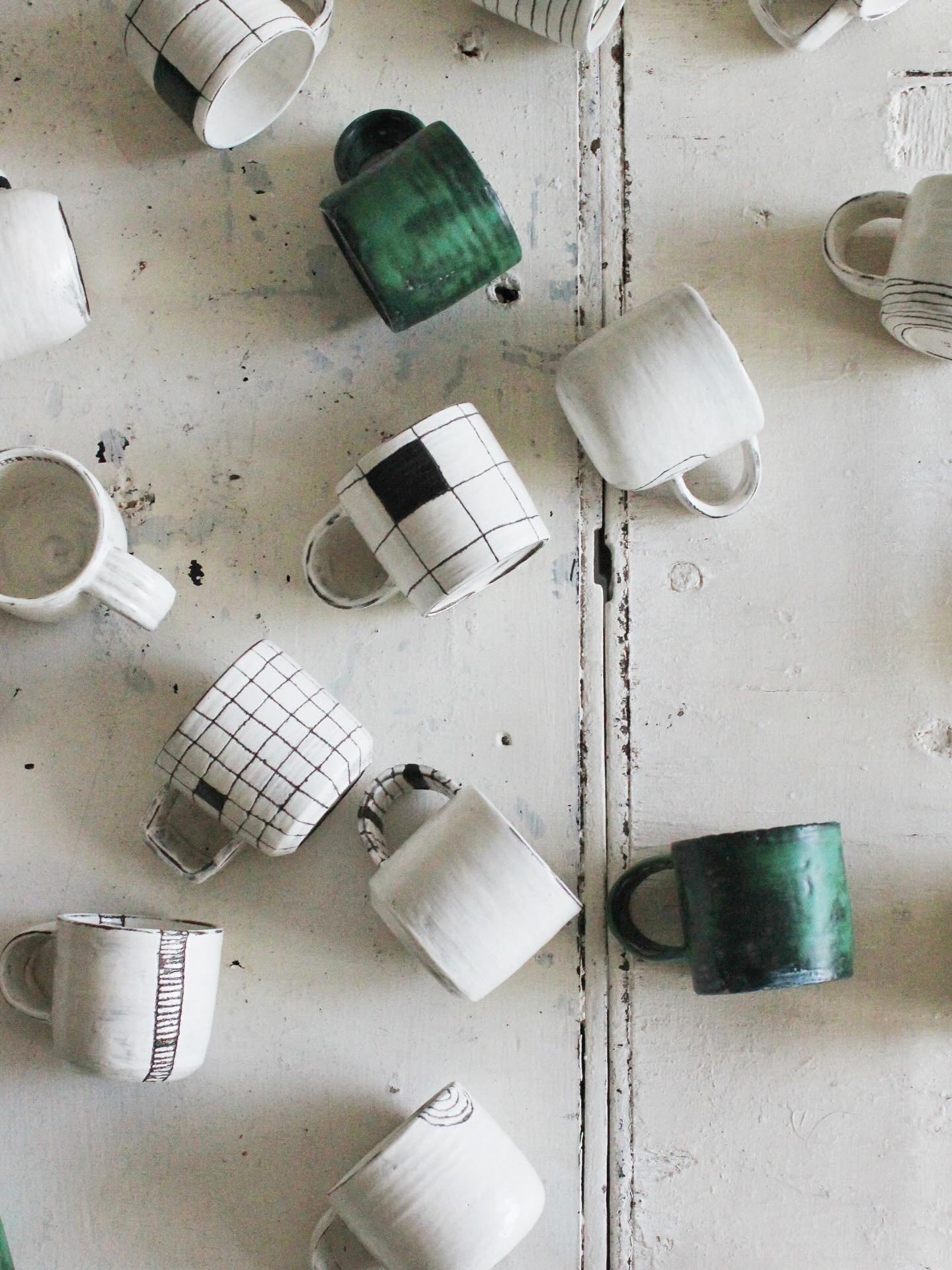 Vintage Cup (Partial Cloloring) - Image 3