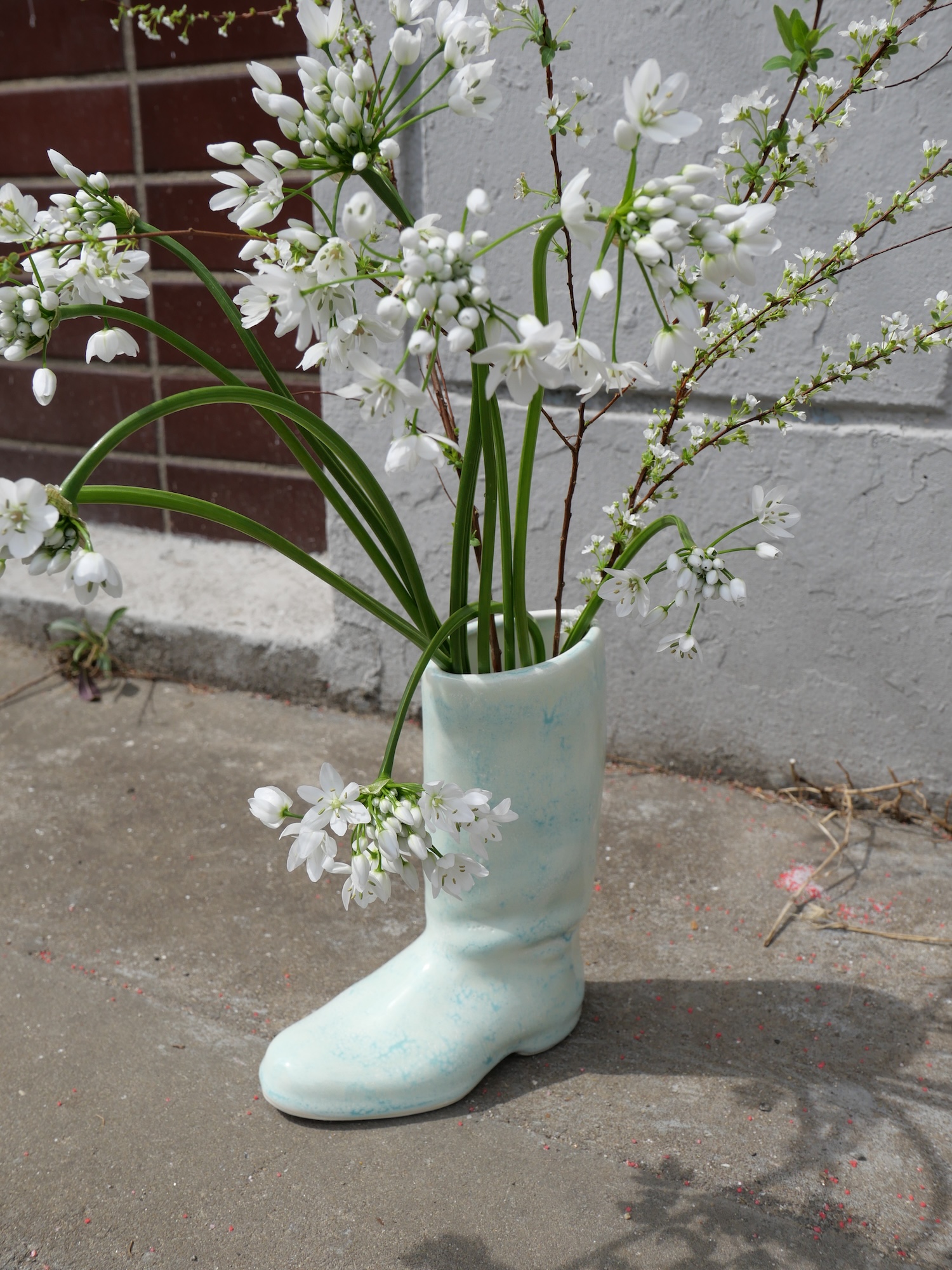 Boots vase - Image 2