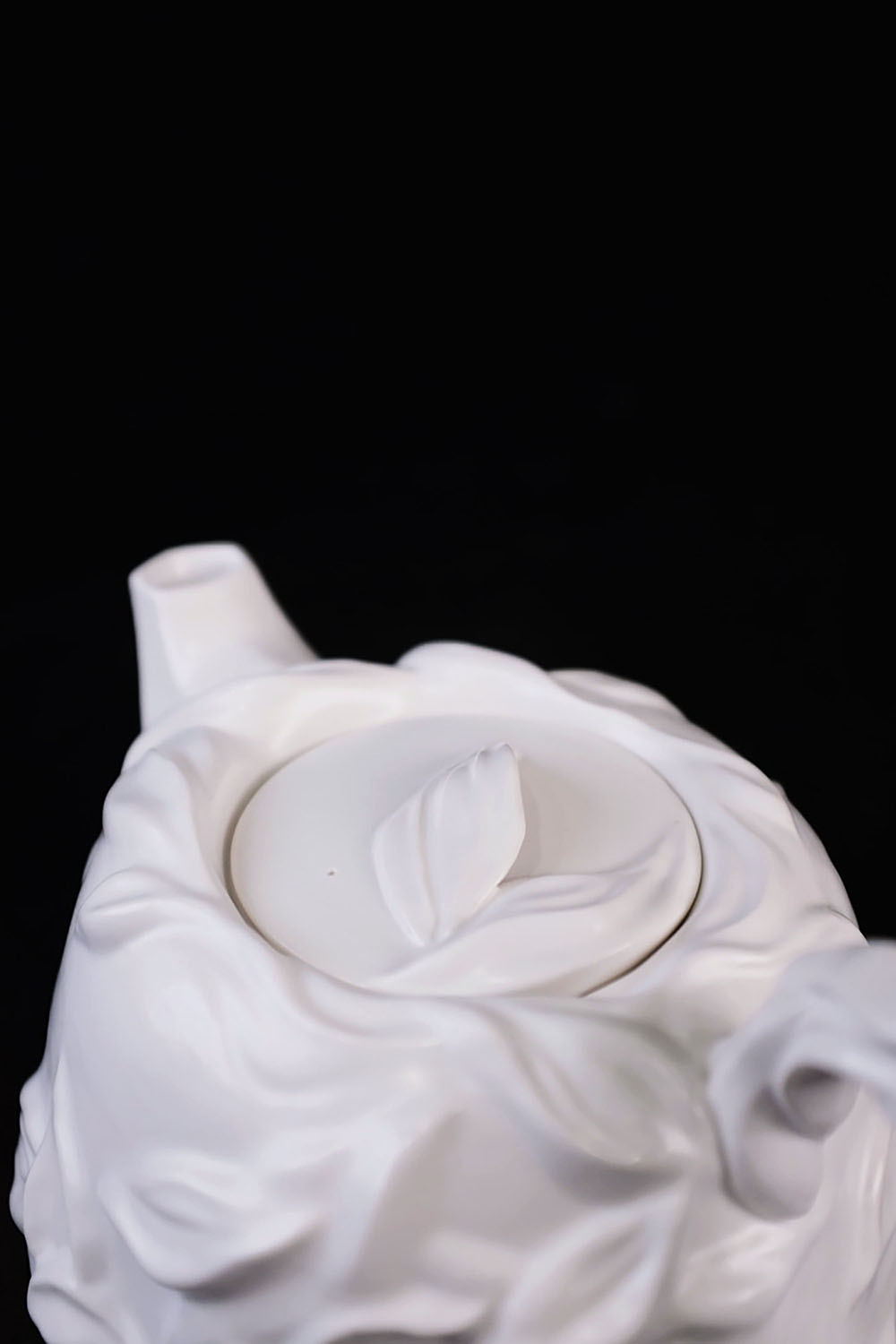 fluttering petals_teapot - Image 4