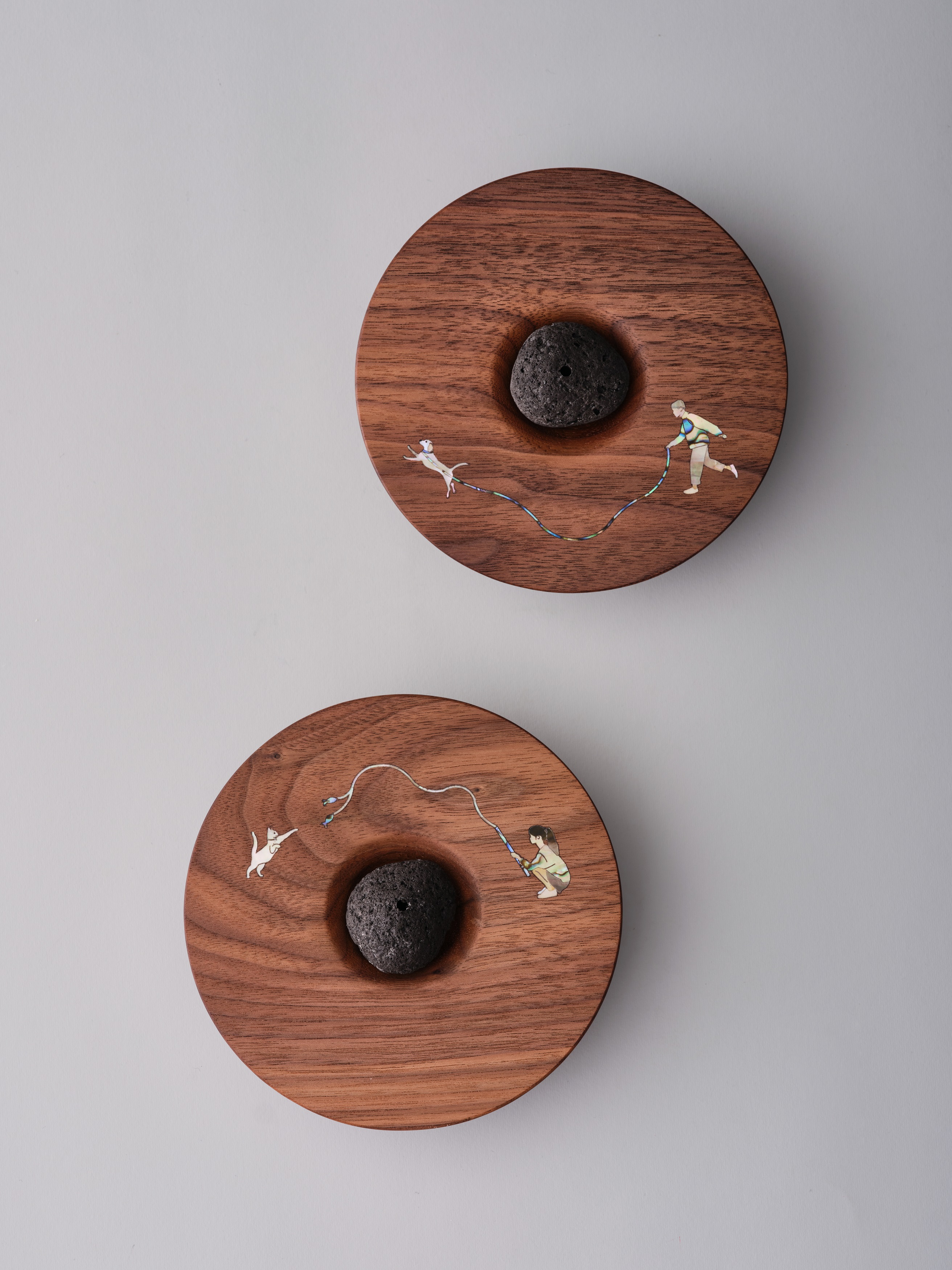 Incense holder with animals - Image 2