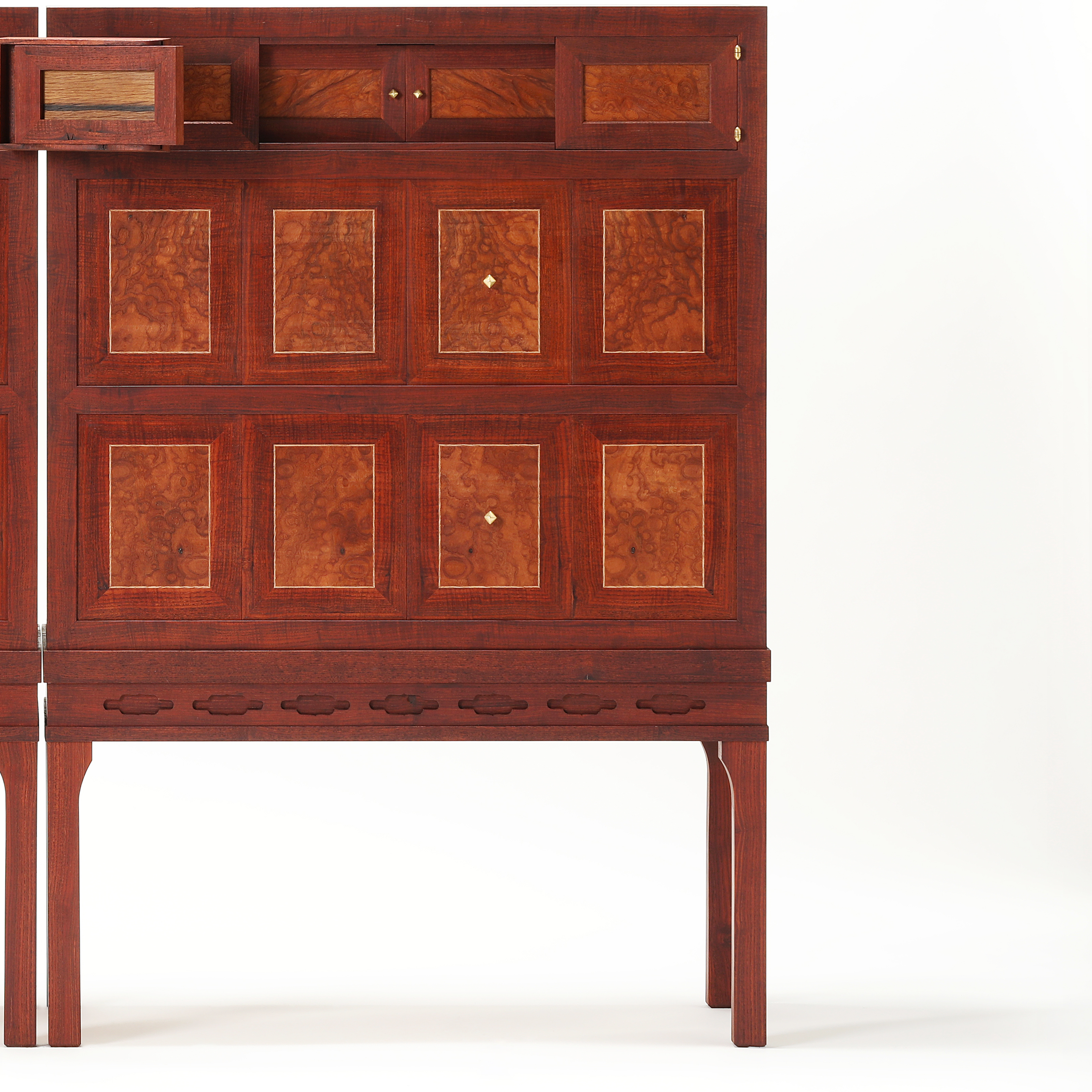 Mungap Cabinet - Image 4